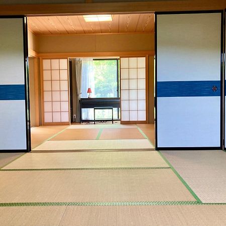 富士の樱house 宝栄 Villa Fujikawaguchiko Buitenkant foto
