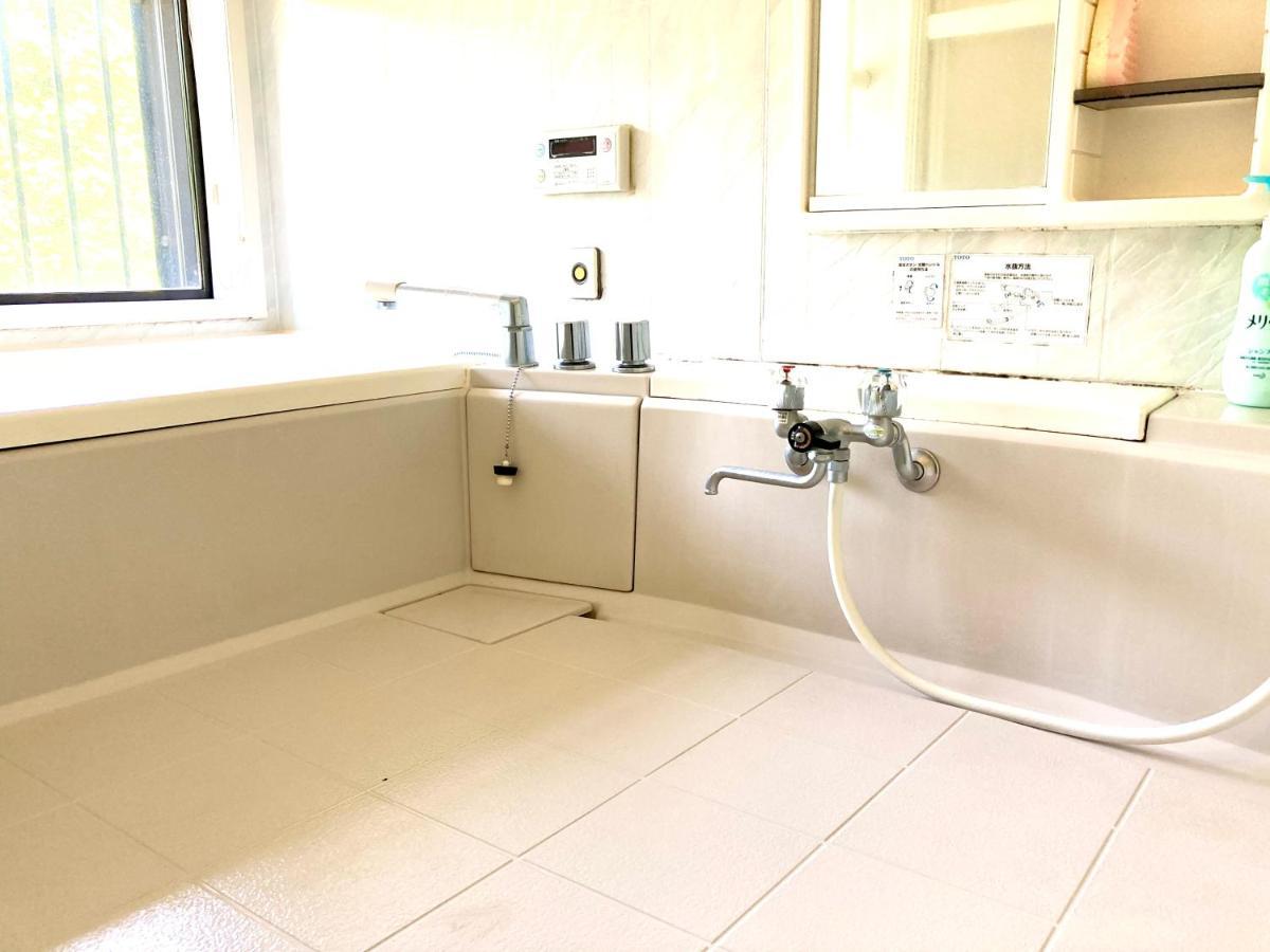 富士の樱house 宝栄 Villa Fujikawaguchiko Buitenkant foto