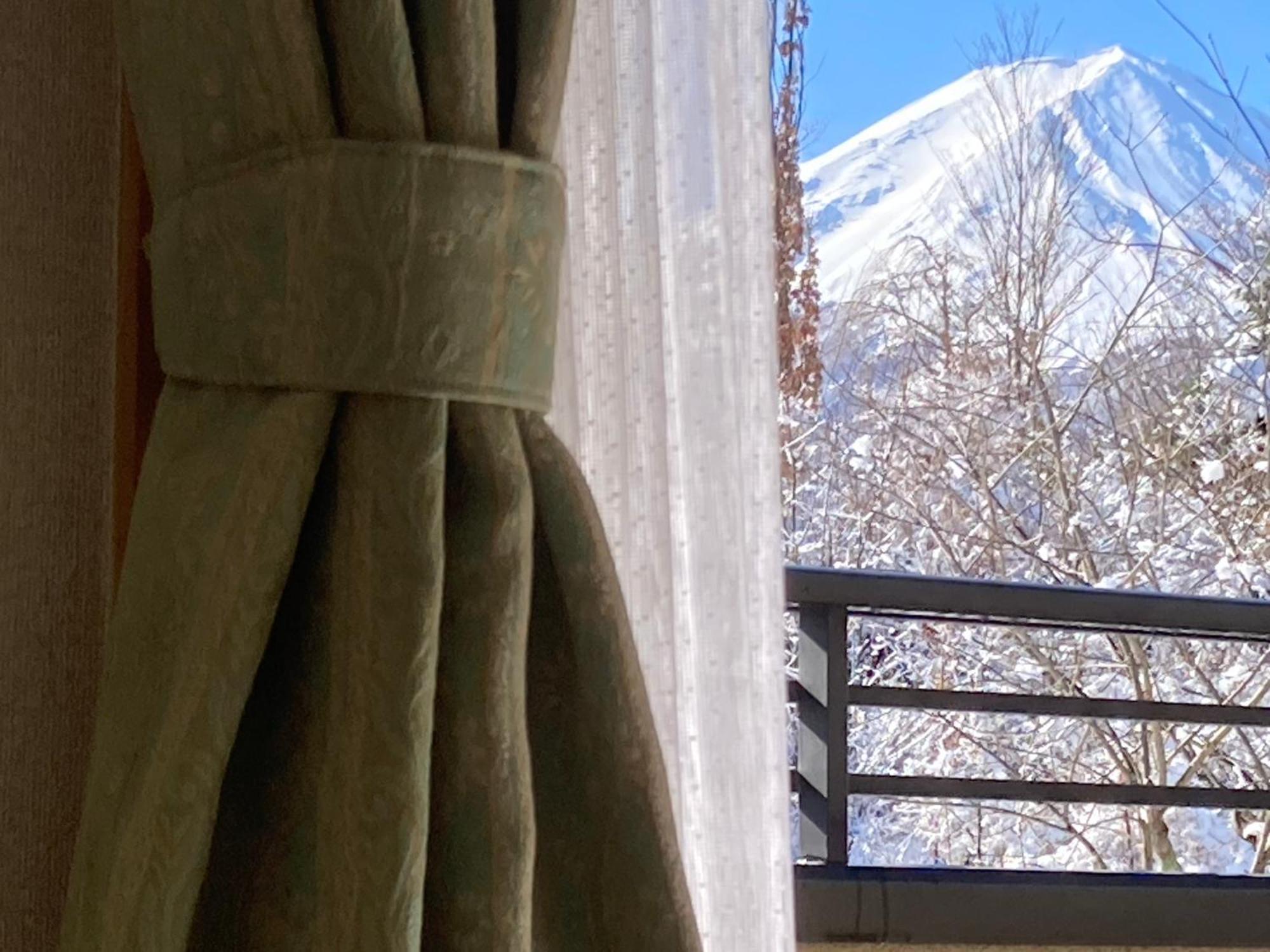 富士の樱house 宝栄 Villa Fujikawaguchiko Buitenkant foto